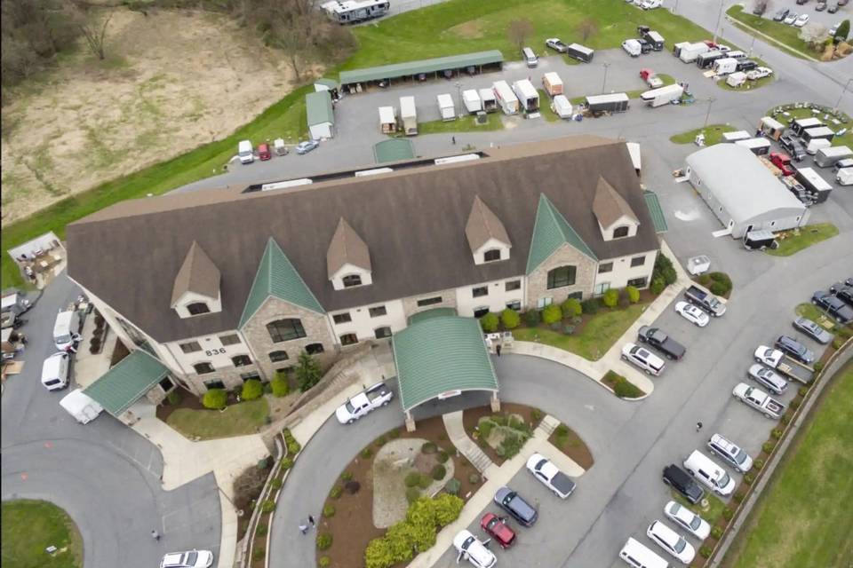 3_51_2140970-169019643083197